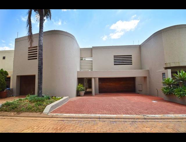 3 BEDROOM HOUSE FOR SALE IN SANDOWN